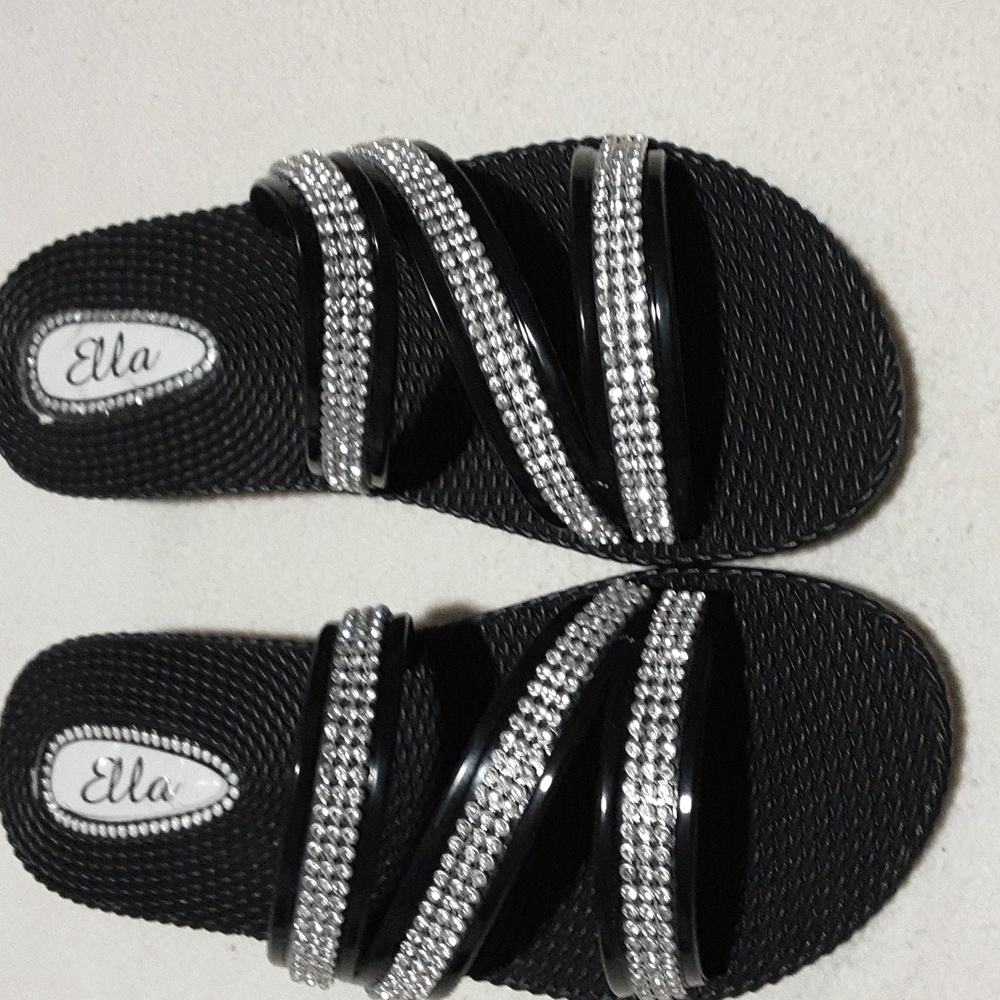 Ella Black Sandals with Silver Straps SIZE 8. - Picture 3 of 9